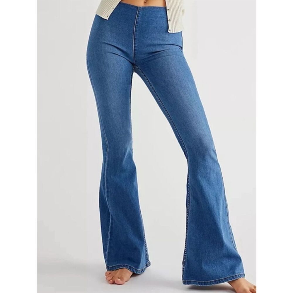 Free People We The Free Penny Pull On Flare Leg Jean Echo Blue Womens 27